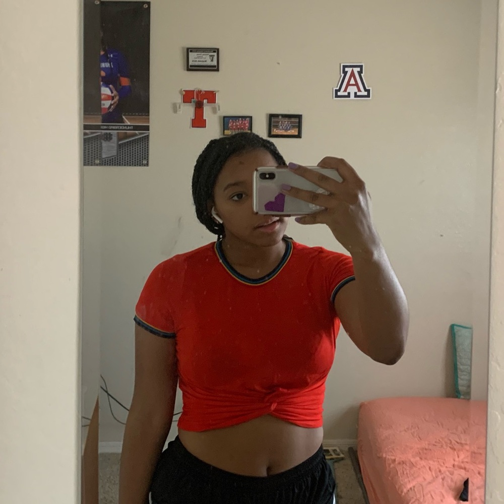 Crop top